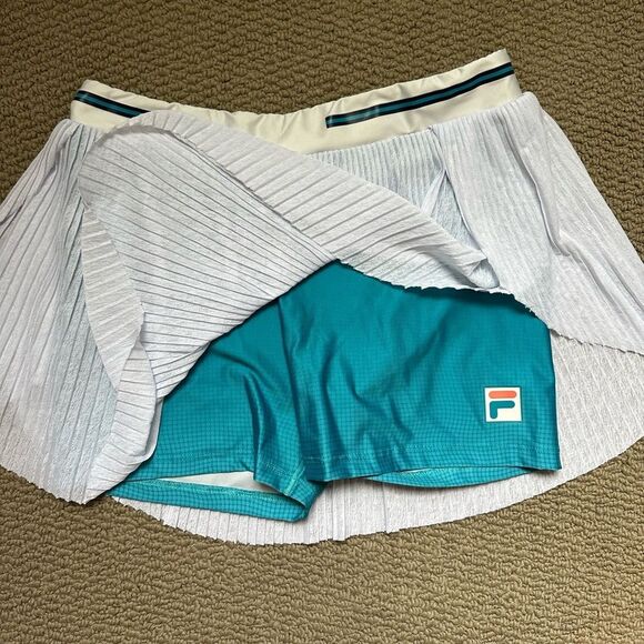 Fila White and Teal Pleated Skirt - Picture 2 of 4